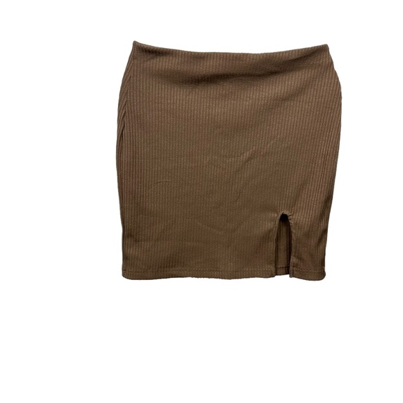 Shein crop top and skirt set - Picture 5 of 8